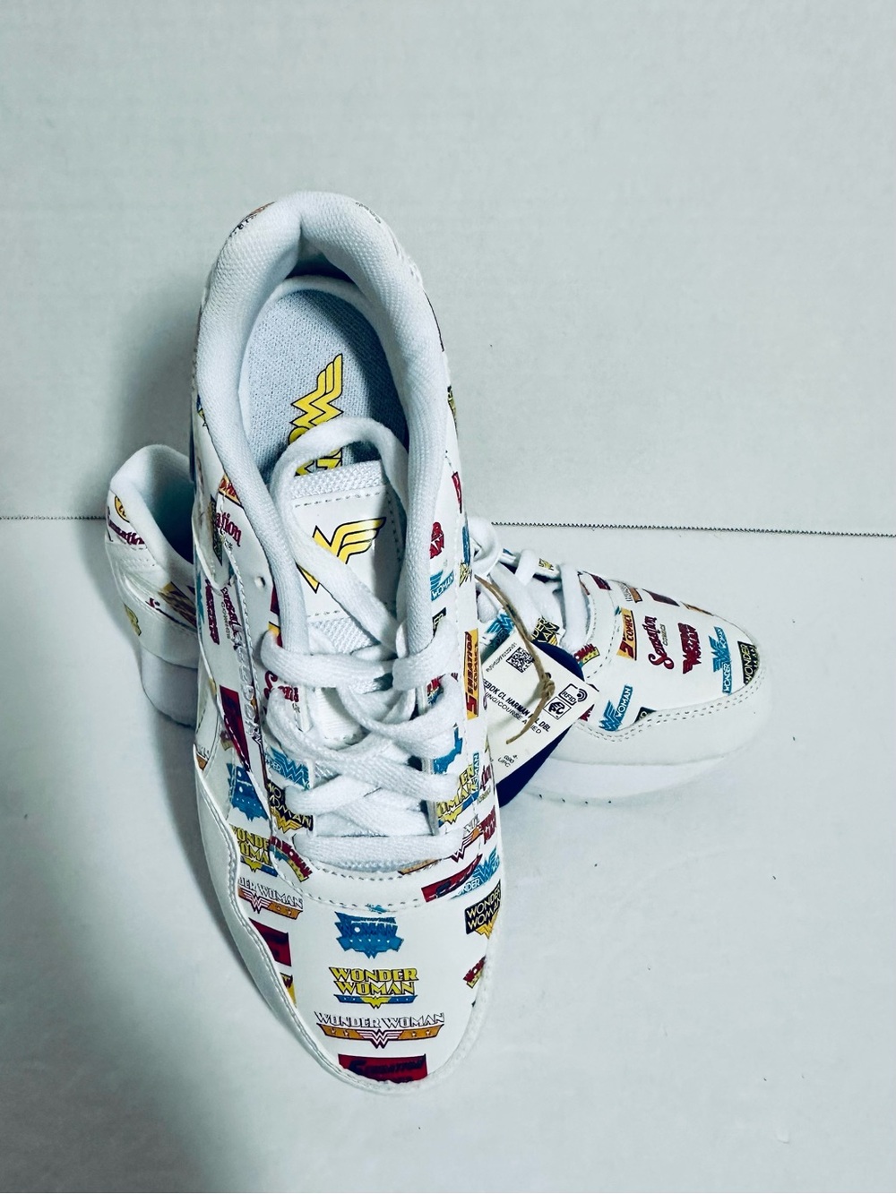 Reebok Classic Wonder Woman Harman Ripple Double GZ8246 Size 7 Sneaker Shoe